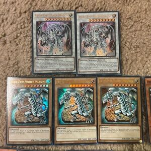 Yu-Gi-Oh Dragon Deck with Extra Cards!